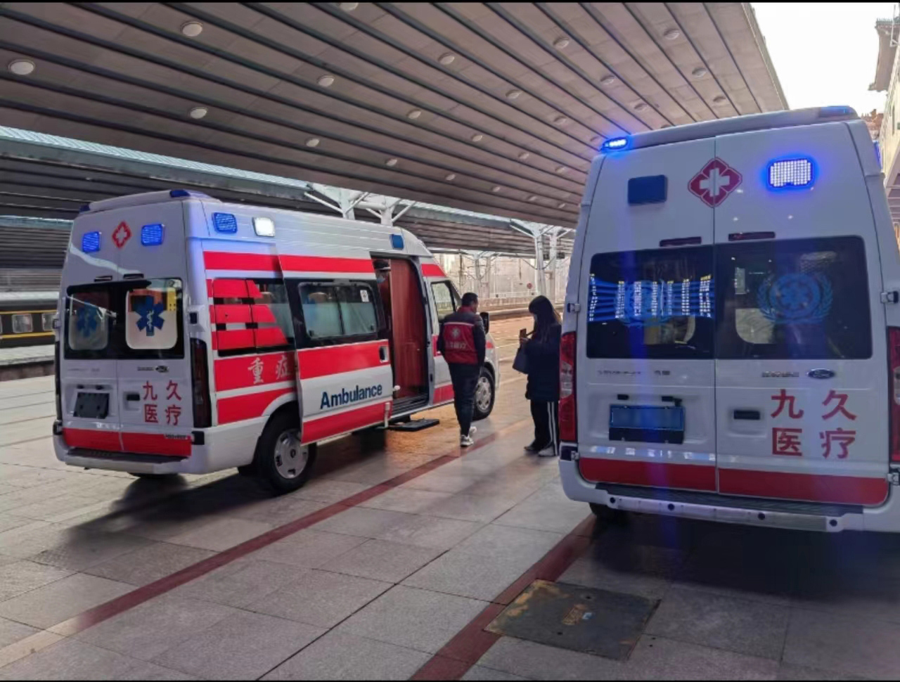 秭归县救护车长途转运